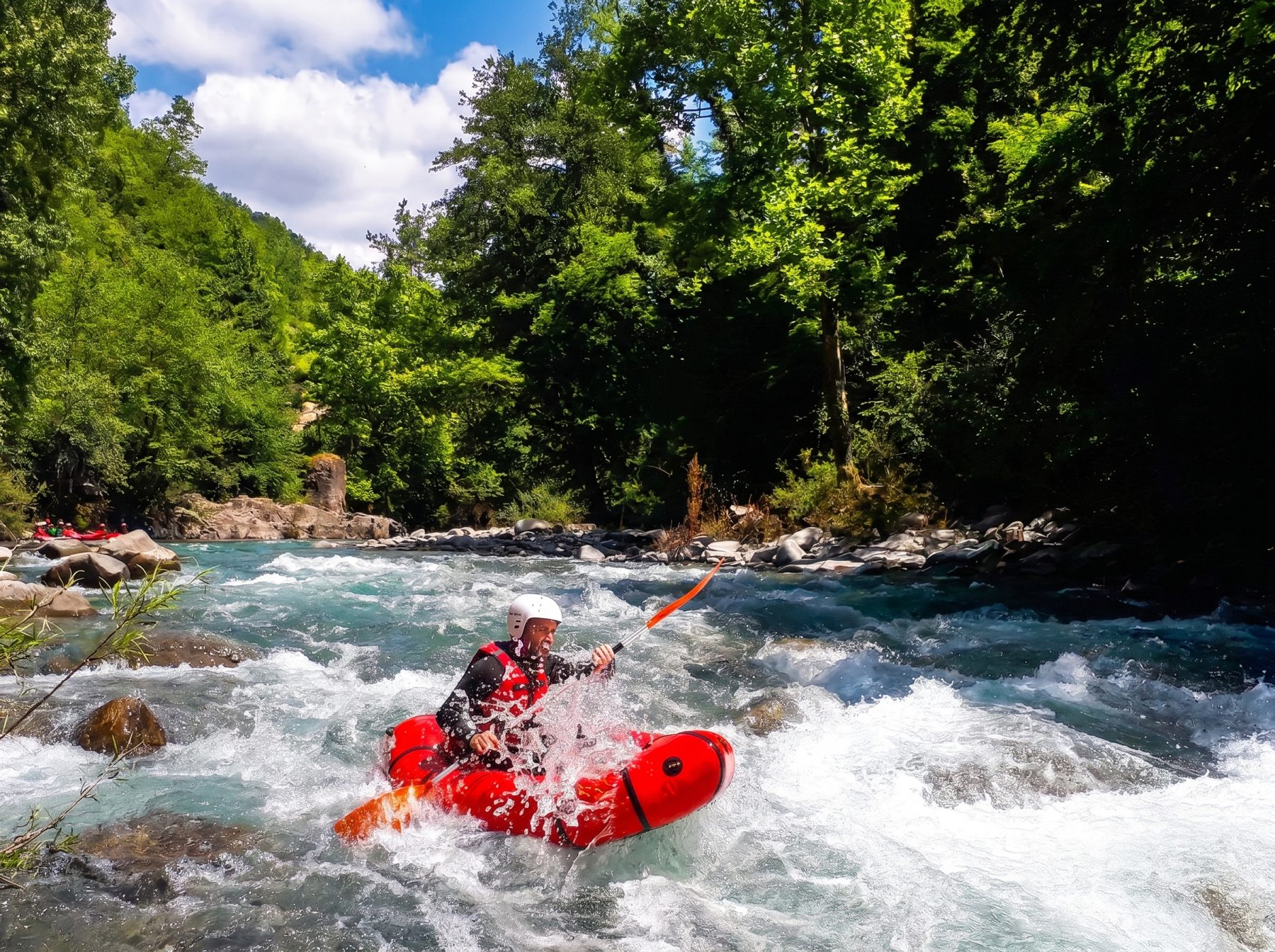 Packrafting tra le rapide del fiume Lima